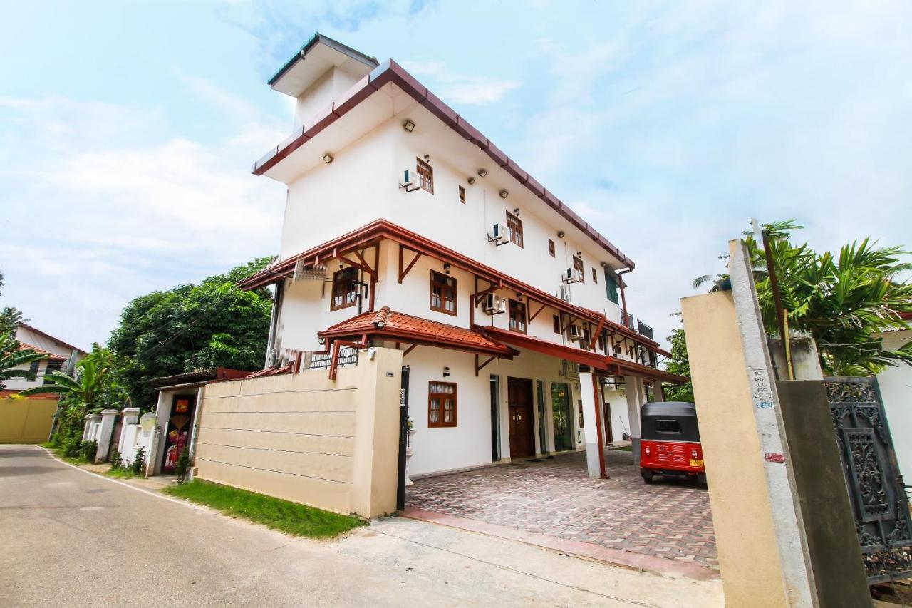 Ryan Residence & Restaurant Негомбо Екстер'єр фото